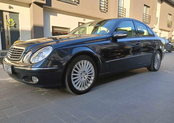 Mercedes-Benz Klasa E cena 22400 przebieg: 329000, rok produkcji 2004 z Świnoujście małe 436